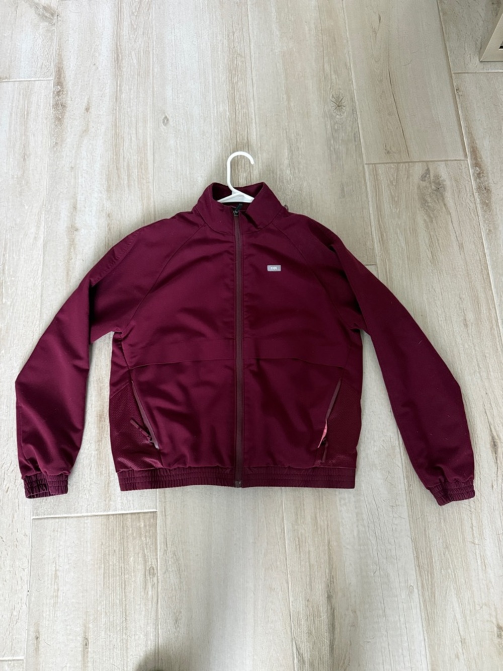 Figs Sydney Scrub Jacket Burgundy size Small Utility Jacket in Burgundy